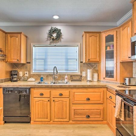 Waterfront New Orleans Home With Private Dock And Pier 외부 사진