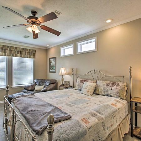 Waterfront New Orleans Home With Private Dock And Pier 외부 사진