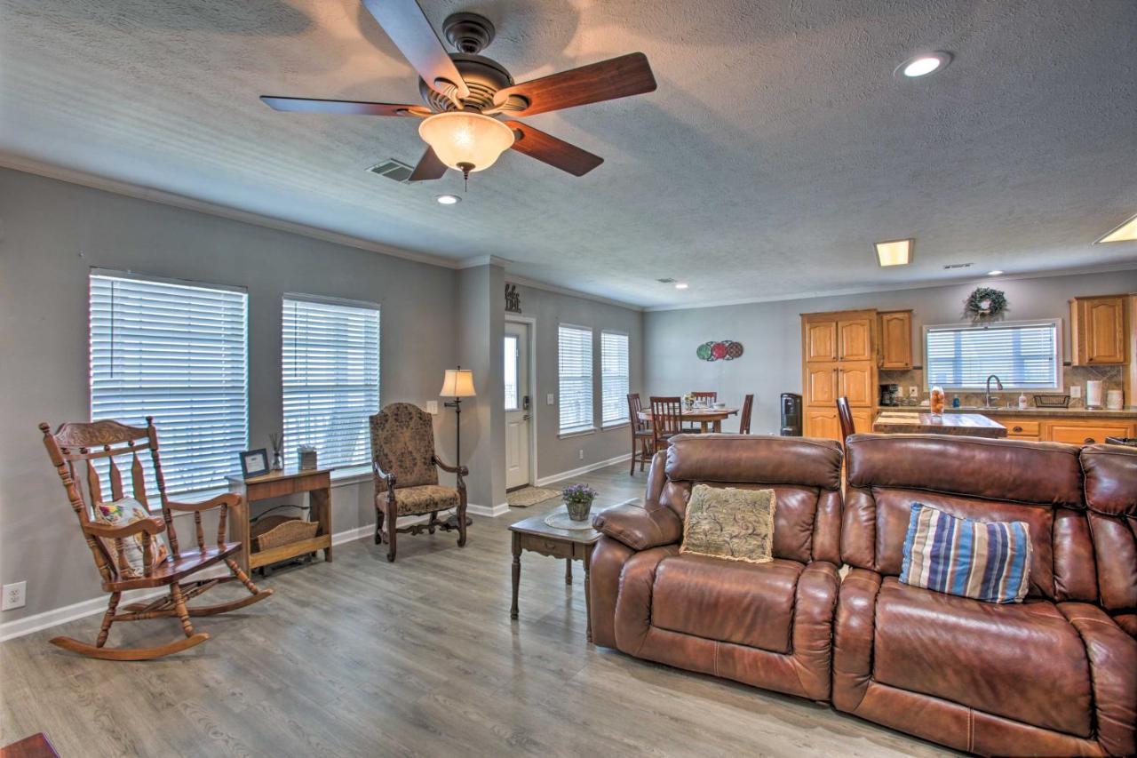 Waterfront New Orleans Home With Private Dock And Pier 외부 사진