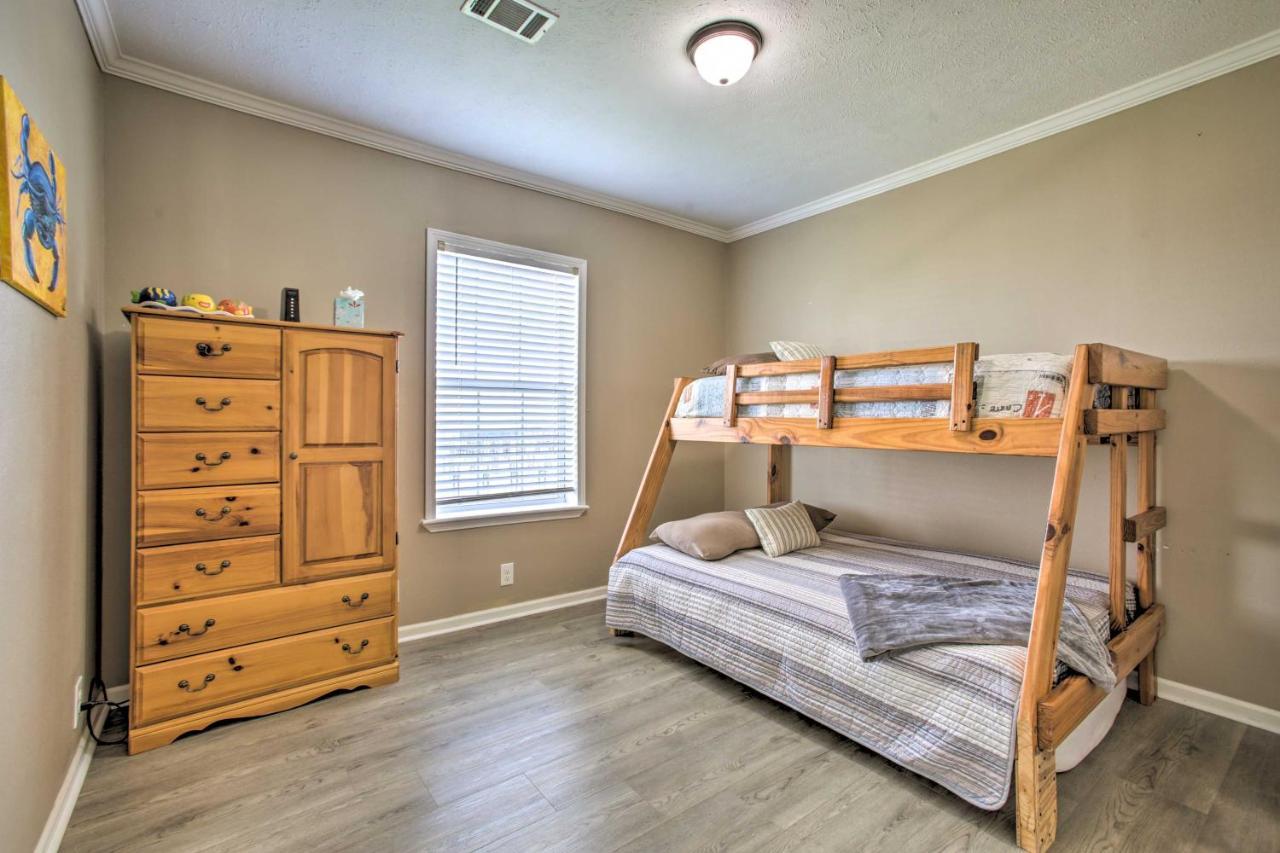 Waterfront New Orleans Home With Private Dock And Pier 외부 사진