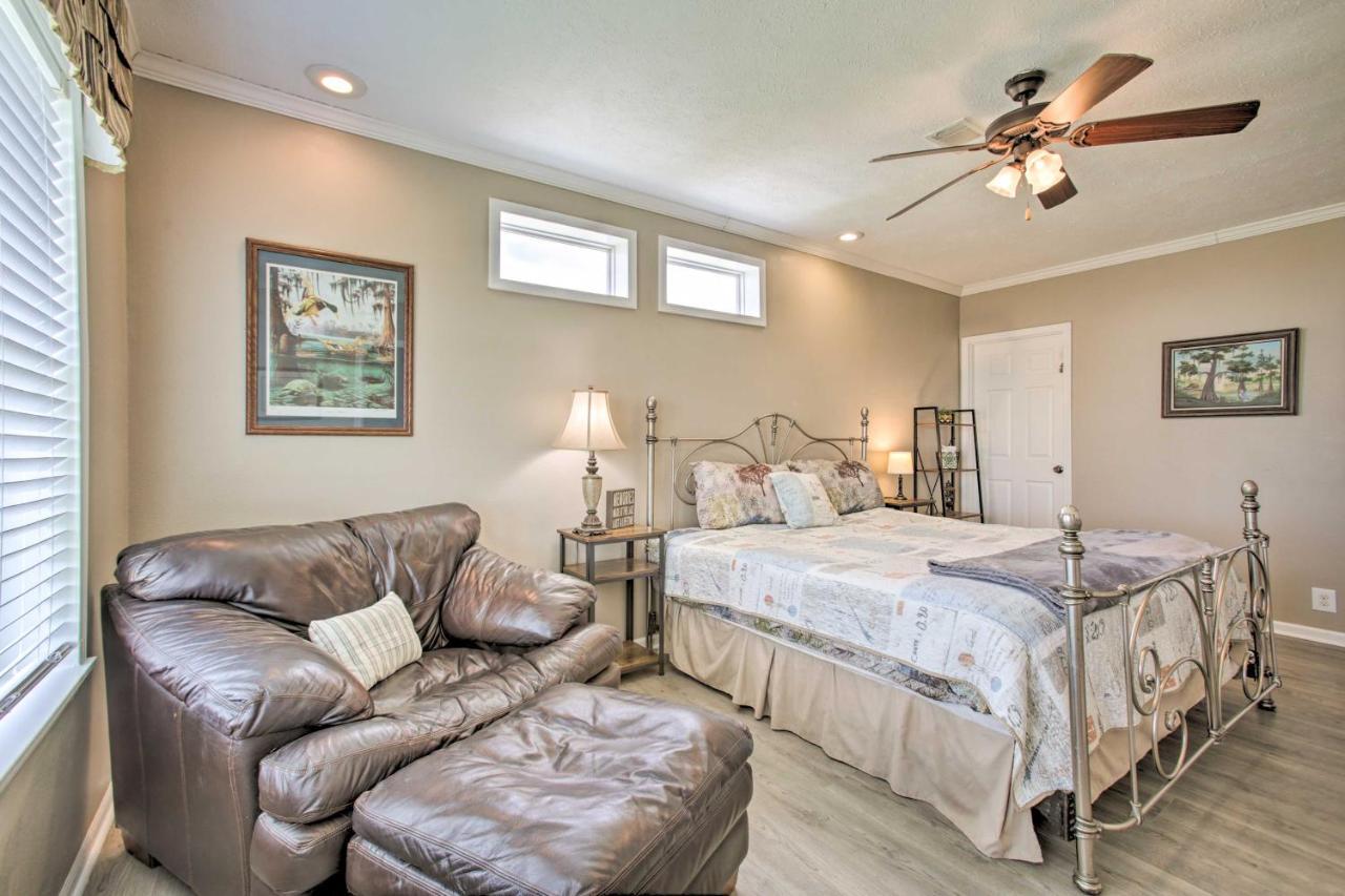 Waterfront New Orleans Home With Private Dock And Pier 외부 사진